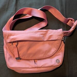 Micro all night festival bag (mauve/pink). 2L
